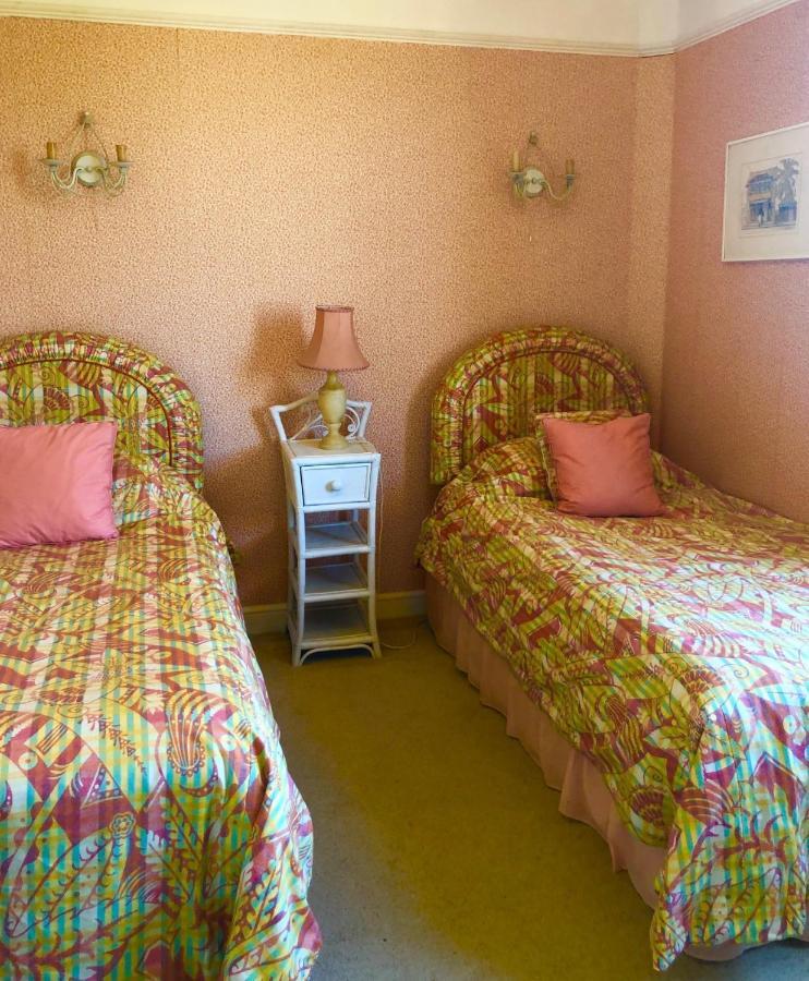 Lauras Townhouse Apartments Dressmakers Salon باث المظهر الخارجي الصورة
