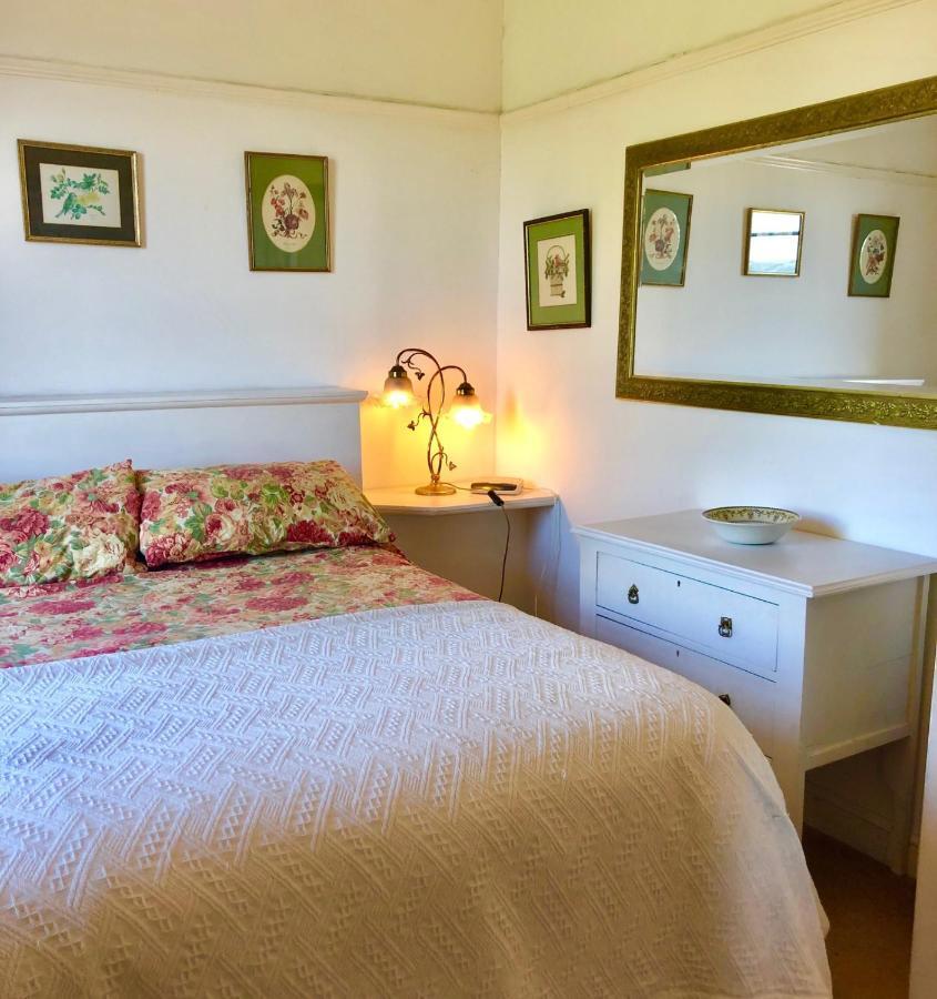 Lauras Townhouse Apartments Dressmakers Salon باث المظهر الخارجي الصورة