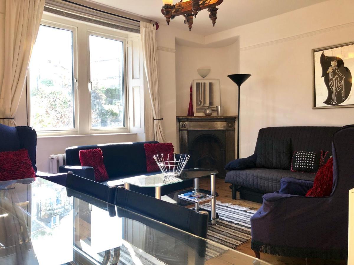 Lauras Townhouse Apartments Dressmakers Salon باث المظهر الخارجي الصورة